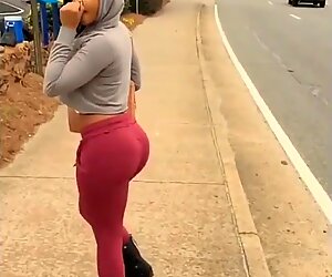 TWERK Queen 4