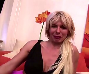 Geiler Dreier FickAbend mit Mutti und einer Top Transe
