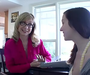 SEXYMOMMA - Cougar stepmom gives her twat to young cutie