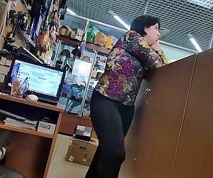 Big ass sexy milfs in tight yoga pants