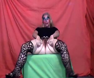 Real amateur milf wife eager to show off her big hairy beave