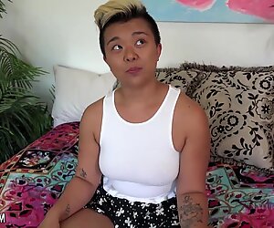 Lulu Sparkle shows off her hairy legs and pussy