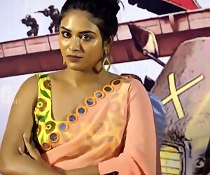 Curvy, Dusky Bitch Indhuja Ravichandran moaning
