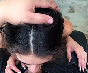 Beautiful tight body teen give me amazing head plus cum swallow