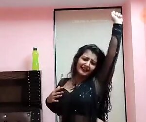 aunt dance