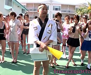 Cosplay nippon teens fucking in sexgames