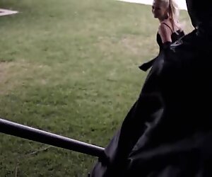 Batman fucking his blonde girlfriend