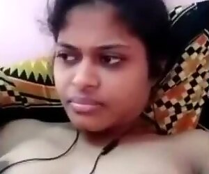 Today Exclusive- Cute Desi Girl Showing Boobs...