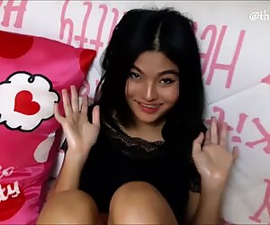 Thai nubile flashes off her bootie and oils her feet (me)