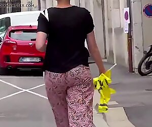 Candid Booty 55