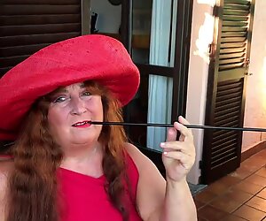 Augusta- A hot smoker with her very long holder