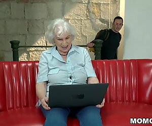 milky haired GILF plumbed by youthfull Dick