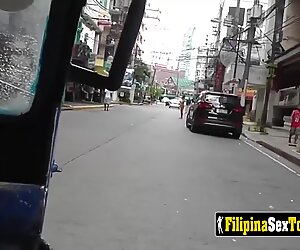 Horny Bangsa Asia Remaja dalam ketat Hitam Fuck Guy Pelancong Nakal ini.