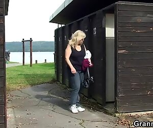 Old grandma gets nailed in the changing room