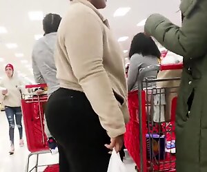 Wide Booty Bbw Ebony Milf in Black Pants